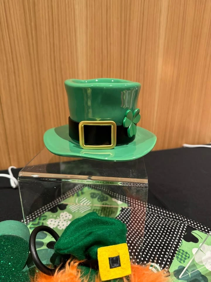 SCENTSY LUCKY LEPRECHAUN WARMER FOR ST PATRICKS DAY!! - photo 2