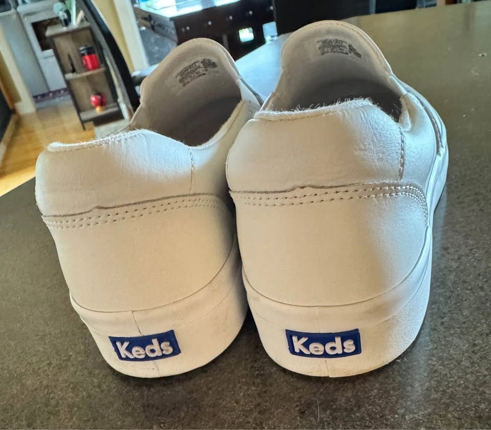 Woman’s size 11 KEDS PURSUIT LEATHER SLIP ON SNEAKERS - photo 2
