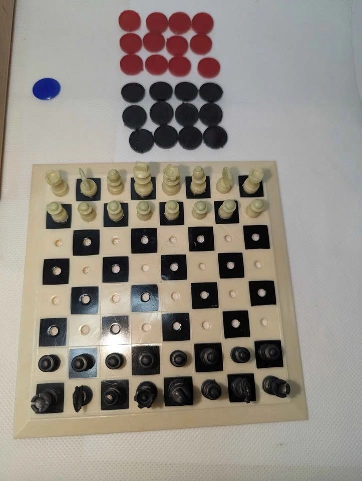 Vintage Transogram Mini Games Chess and Checkers Set - photo 3