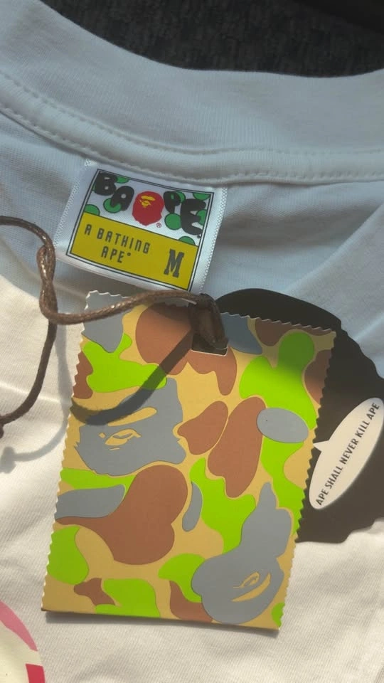 Bape tshirt - photo 2