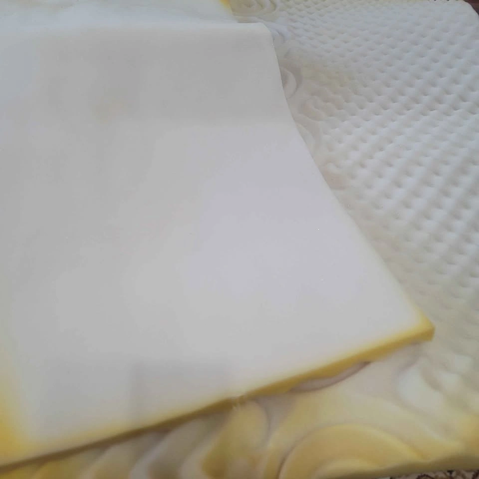 Mattress topper 58x75 inches - New - free - photo 4