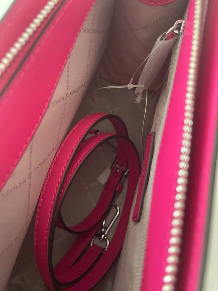 Hot Pink Michael Kors Purse (Brand New) - photo 4