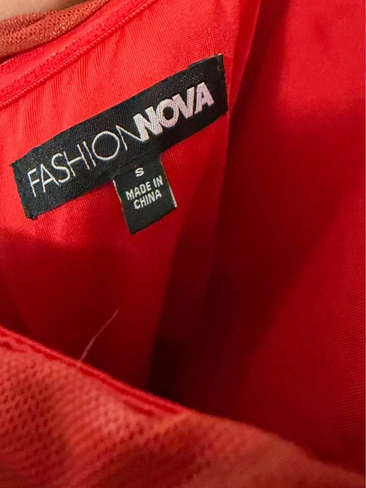 Fashionnova Red Dress Size S - photo 5