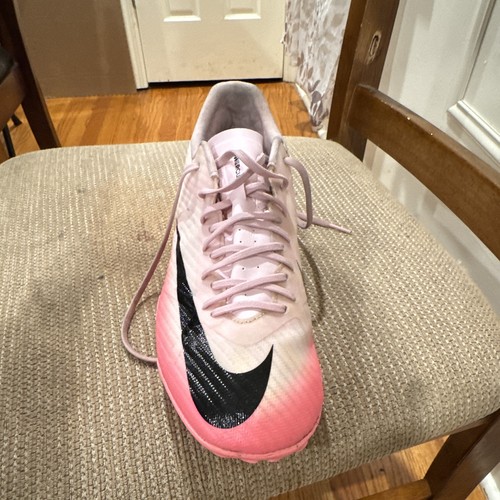 Nike Mercurial Men’s Pink/Black Turf Soccer Shoes - Size 9.5 - photo 2