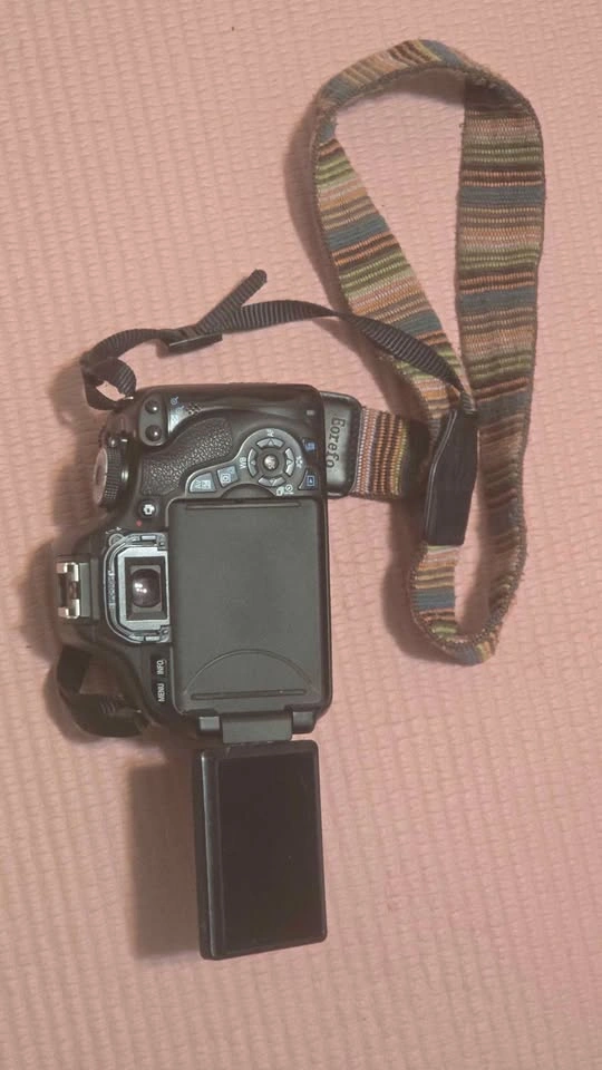Canon EOS 600D DSLR with EF-S 18-55mm lens plus OG Canon Camera - photo 3