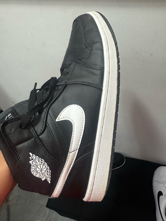 Nike Air Jordan 1 Mid