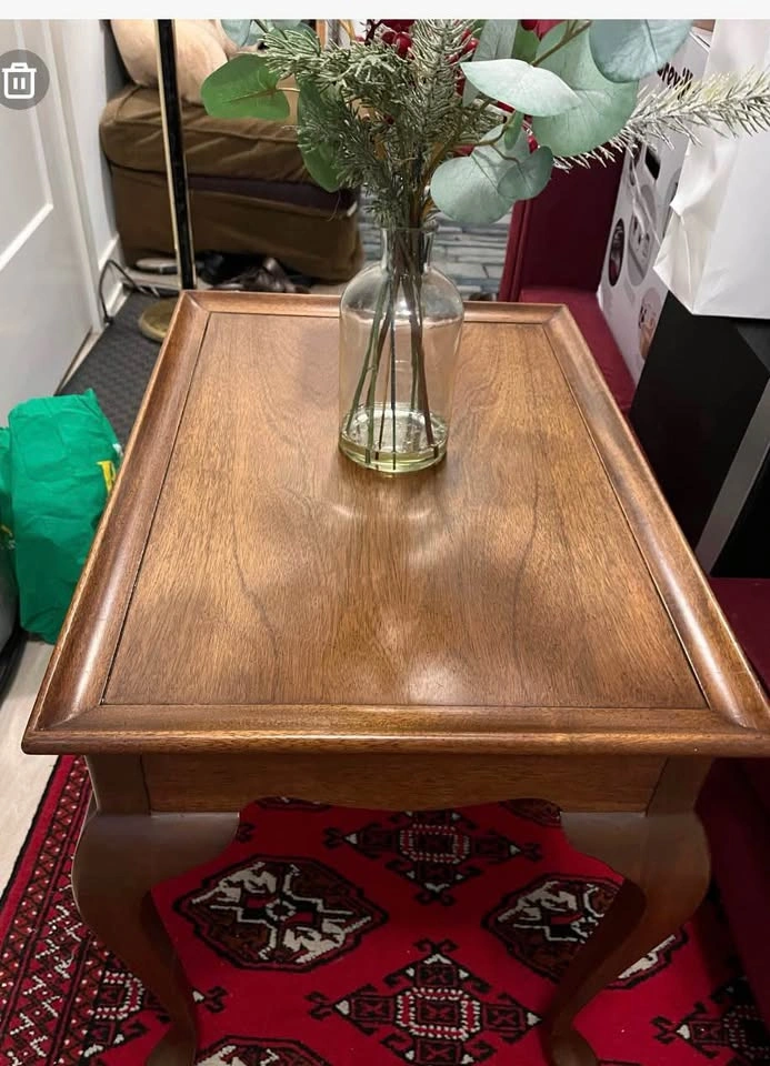 Vintage Queen Anne Style Wood Side Table - photo 2
