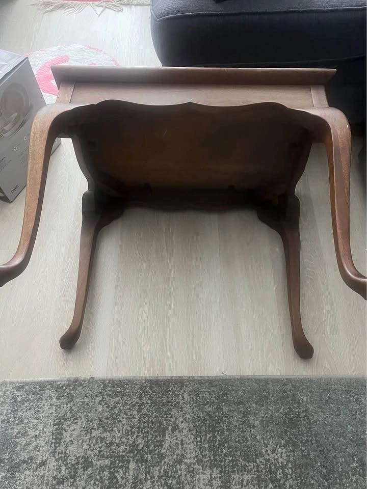 Vintage Queen Anne Style Wood Side Table - photo 4