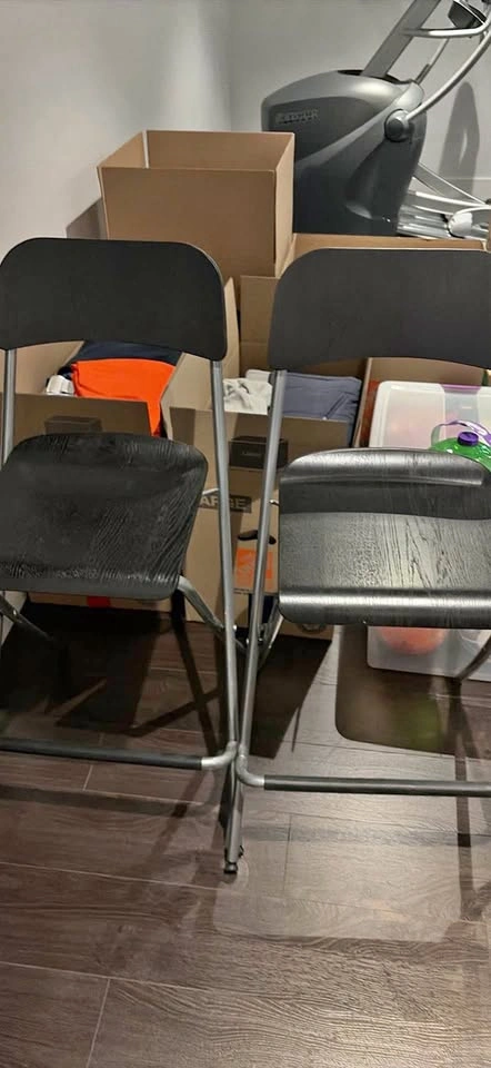 2 ikea stools