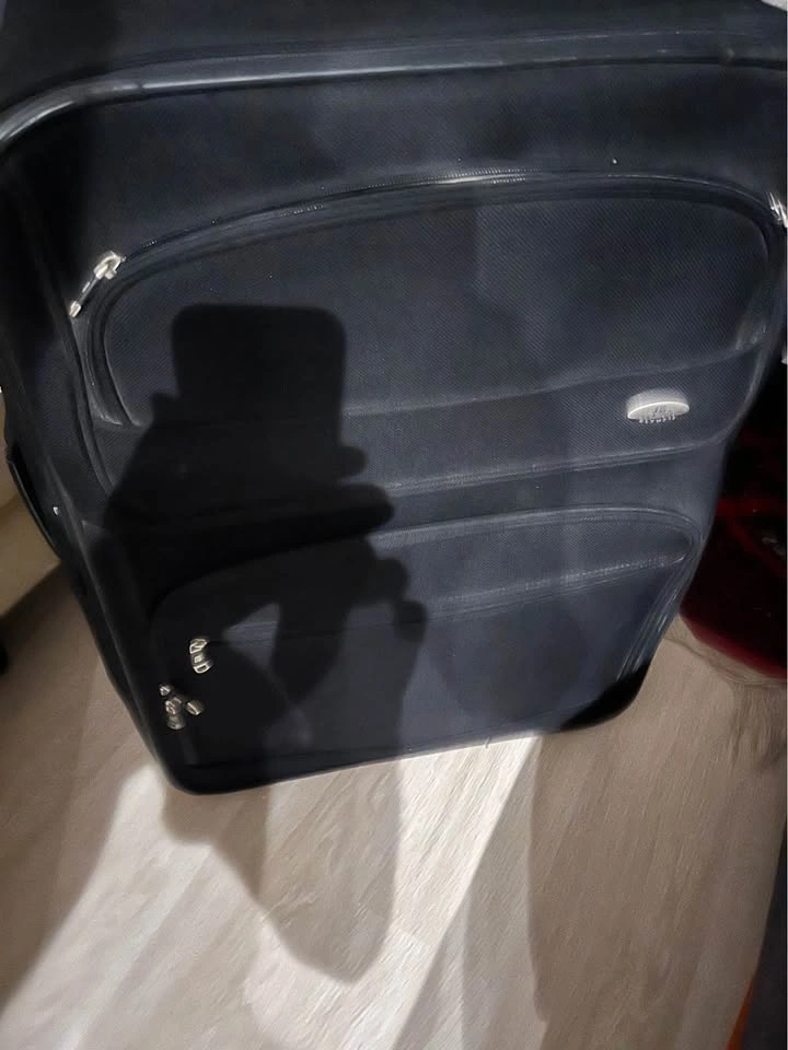 Olympia Large Black Softshell Suitcase 29” - photo 2
