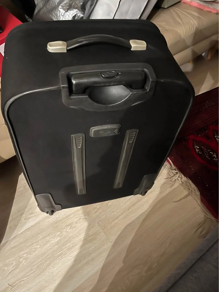 Olympia Large Black Softshell Suitcase 29” - photo 5