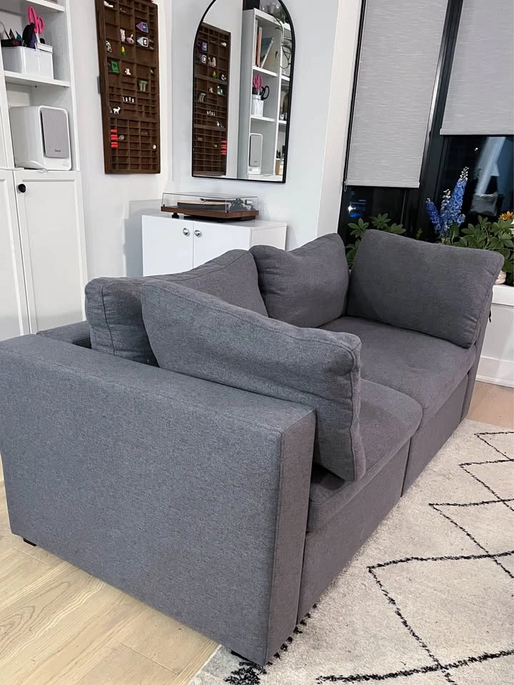Cozey Ciello Loveseat with Storage Ottoman in Storm Grey - photo 3