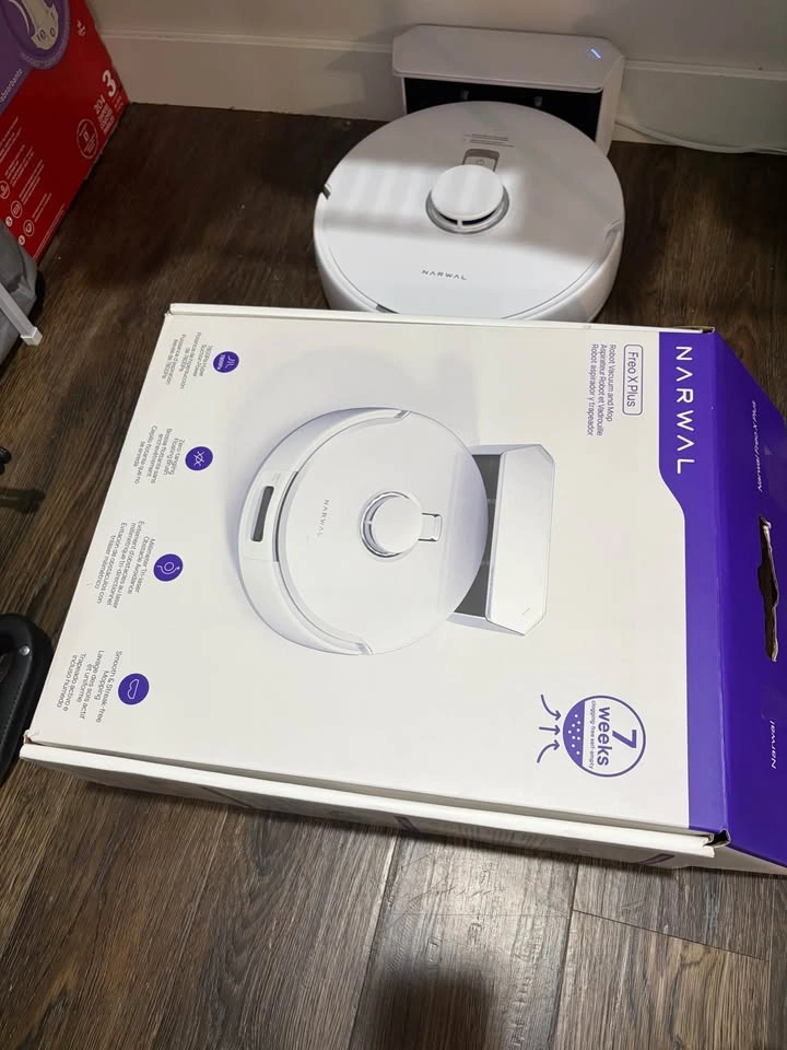 Narwal Freo X Plus Robot Vacuum and Mop - photo 2