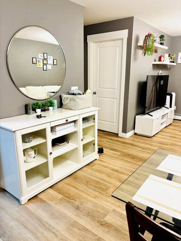 2 Beds 2 Baths - Apartment
