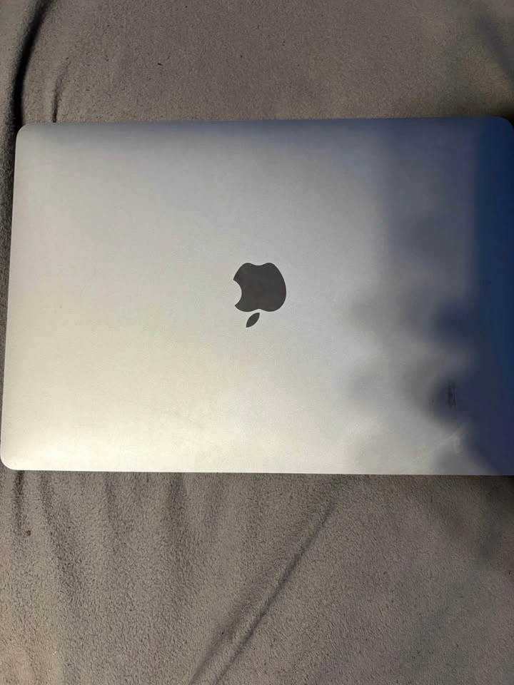 MacBook Pro 2016 13-inch Touch Bar - photo 3