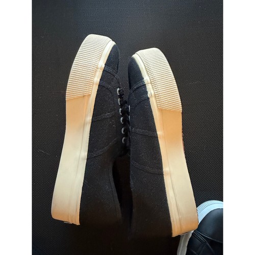 Superga Womens' Black Canvas Sneakers, EUC - photo 5