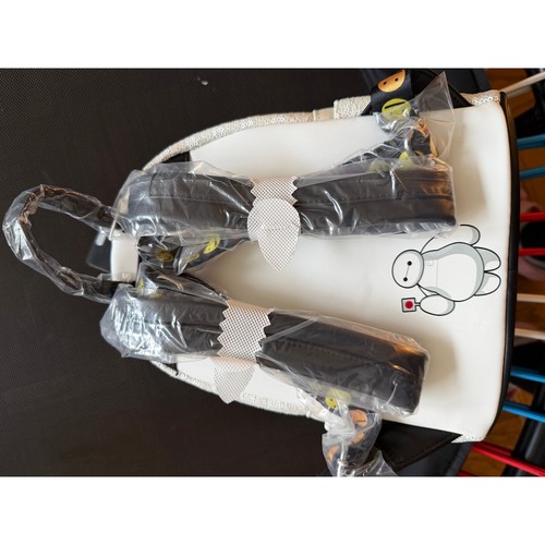 Disney's Baymax Limited Edition D23 loungefly backpack, BNWT - photo 4