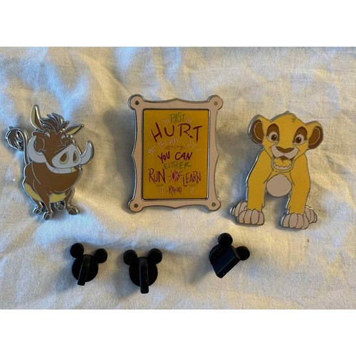 Disney Lion King's 3 Piece Pin Set: Simba, Pumba and Quote