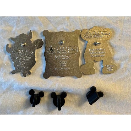 Disney Lion King's 3 Piece Pin Set: Simba, Pumba and Quote - photo 2