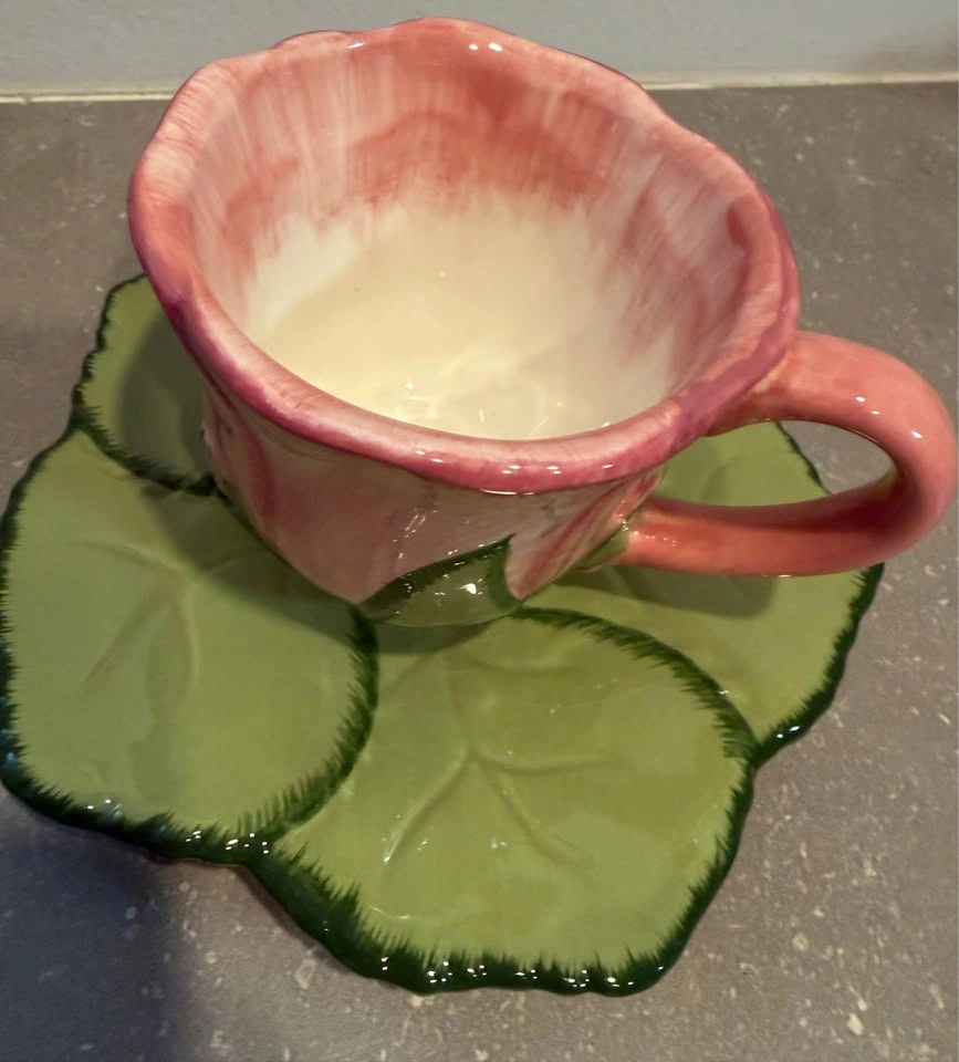 Lily Home Pink Flower Tea Cup & Leaf Saucer Set - photo 2