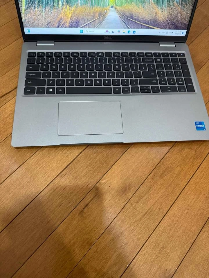 Core i5 11th Generation Laptop DELL Latitude 5520 - photo 4