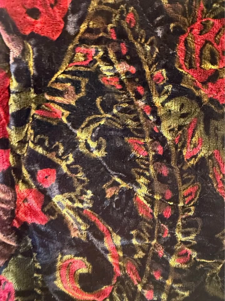 Secret Garden Velvet Floral Cosmetic Bag / Travel Pouch - photo 5