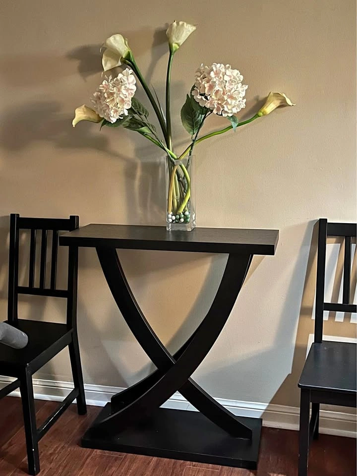 Stand / Console Table