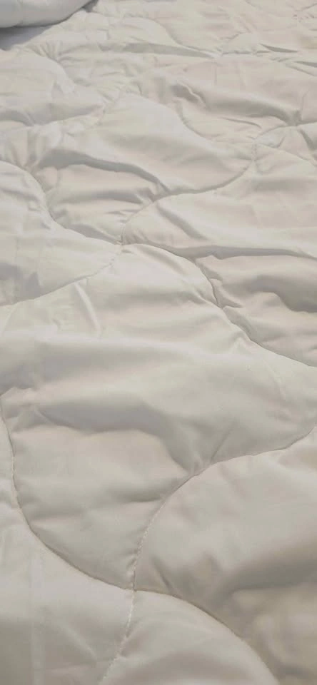 Twin Comforter NEW - photo 2