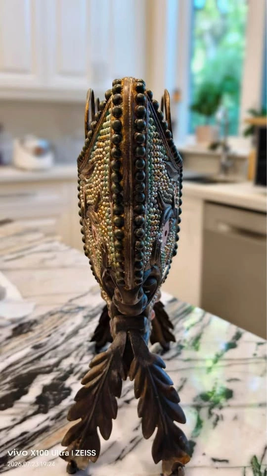 Large Ornate Butterfly Decorative Sculpture – 40 cm - photo 4