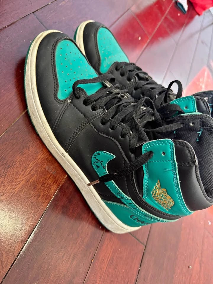 Nike Air Jordan 1 High Tiffany Teal and Black