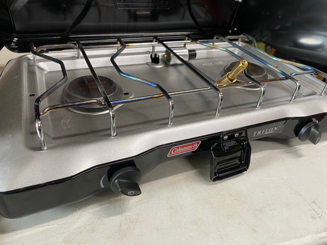Coleman Triton 2-Burner Camping Stove - Like New - photo 3