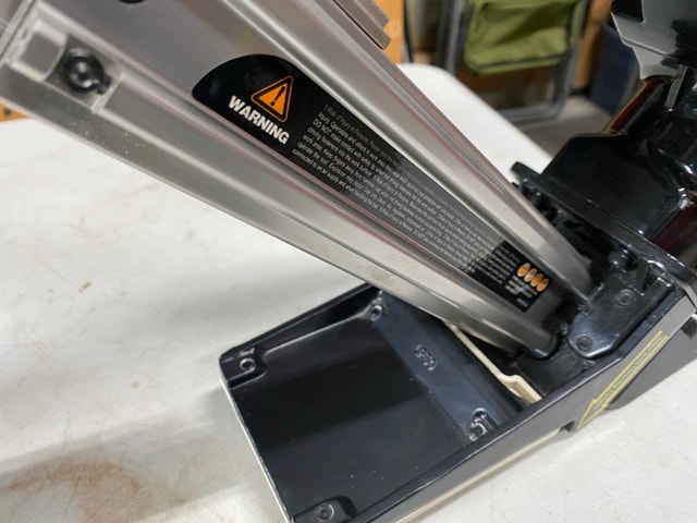 Freeman 2 in 1 flooring nailer/stapler for sale - photo 4