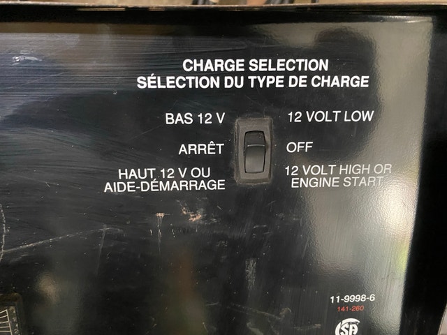 40/2/200amp battery charger engine start - photo 2