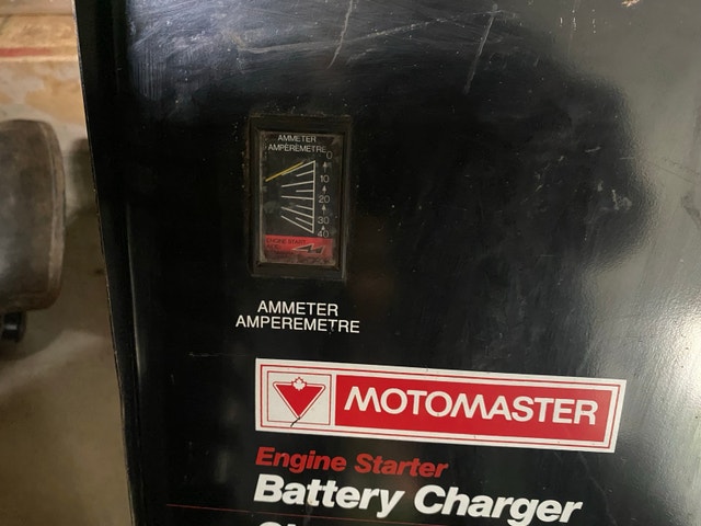 40/2/200amp battery charger engine start - photo 3