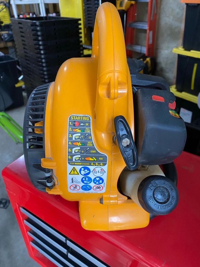 Poulan gas blower 200mph - photo 3