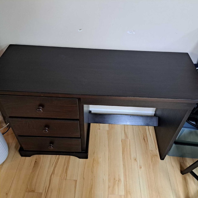 Pine Hardwood dark wood Desk