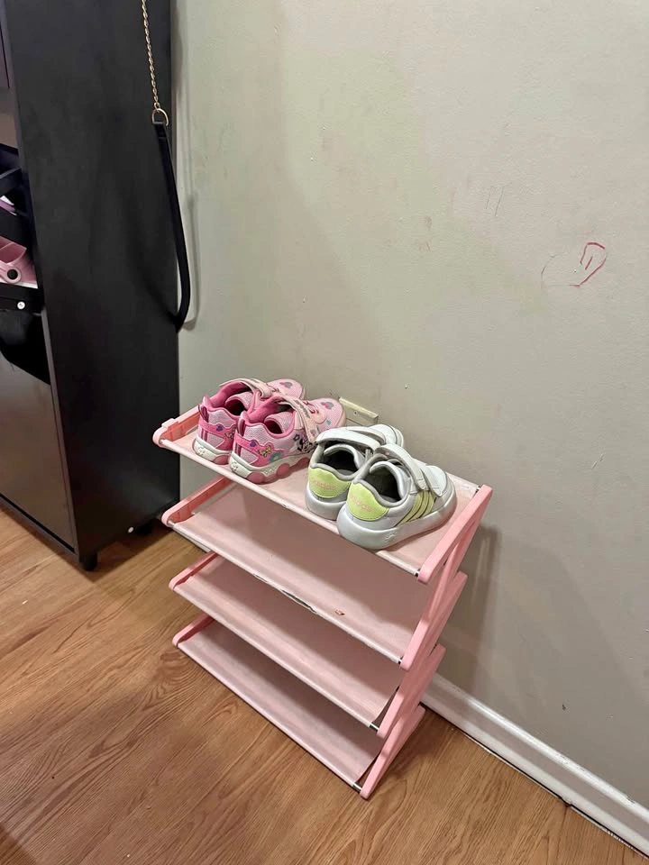 Kids Pink 4-Tier Z-Shaped Shoe Rack