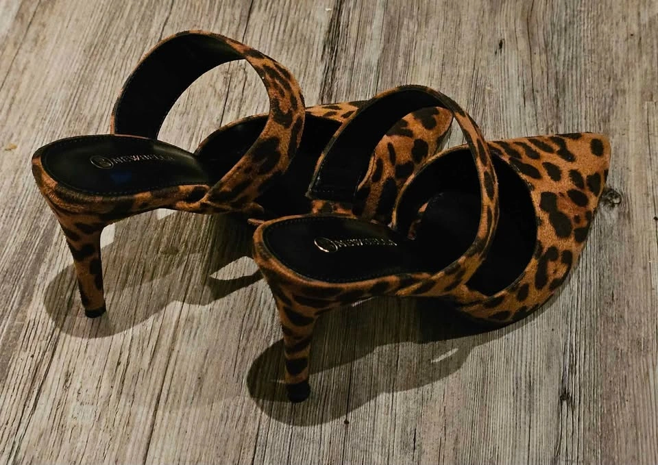 NEWBELLA Leopard Print Pointed-Toe Mule Heels | Women's Size 7.5 - photo 5