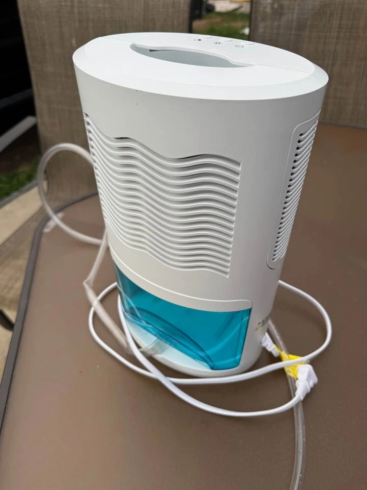 White portable dehumidifier - photo 3
