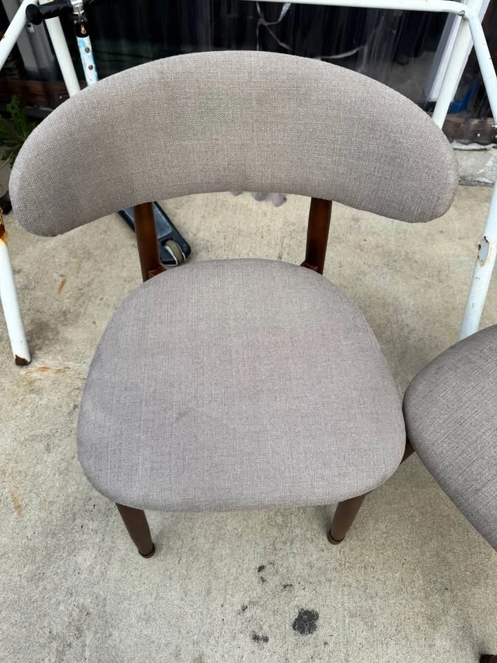 Pair of Mid-Century Modern Style Dining Chairs - photo 2