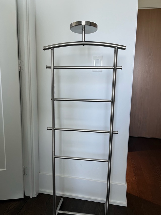 Stainless Steel Valet Stand