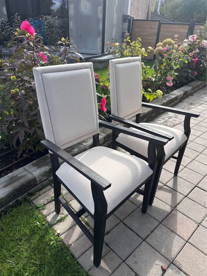 Brand New Dinning arm chairs (set of 2) - photo 3