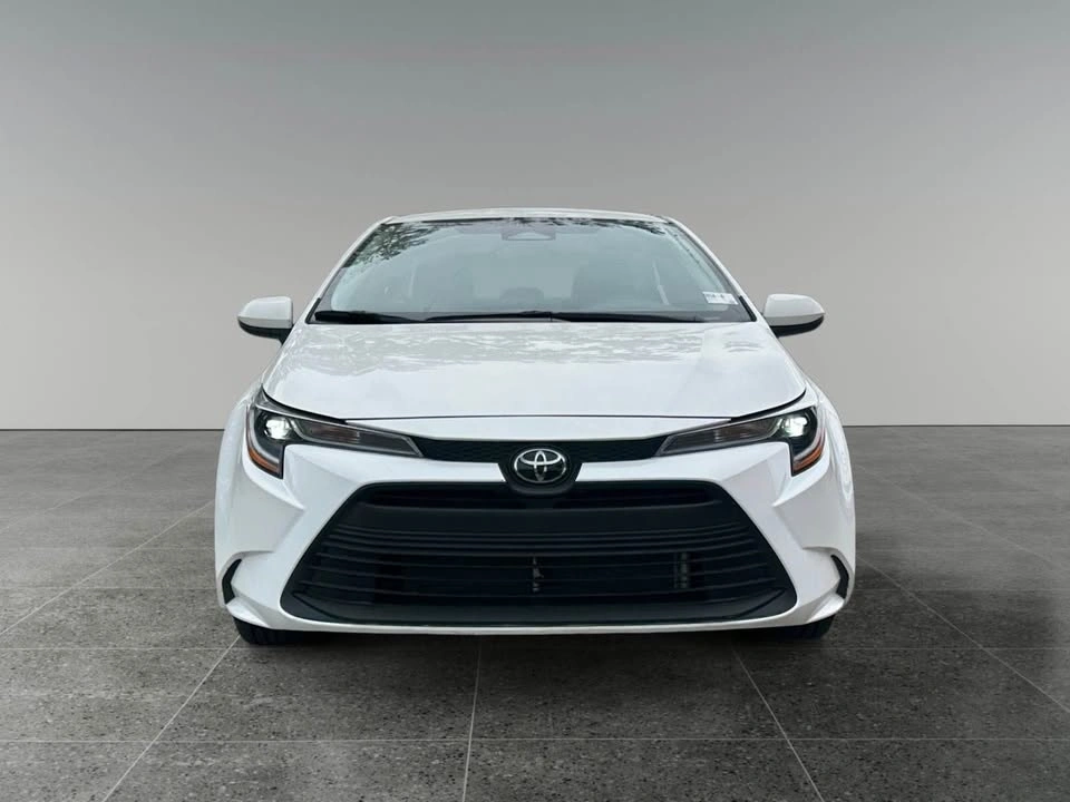2024 Toyota Corolla - photo 2