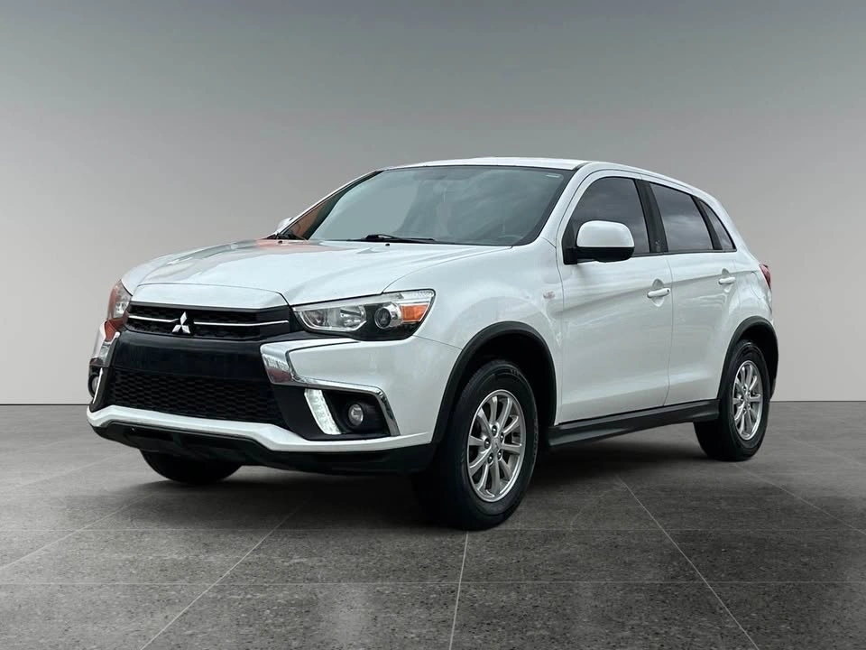 2018 Mitsubishi Outlander - photo 2