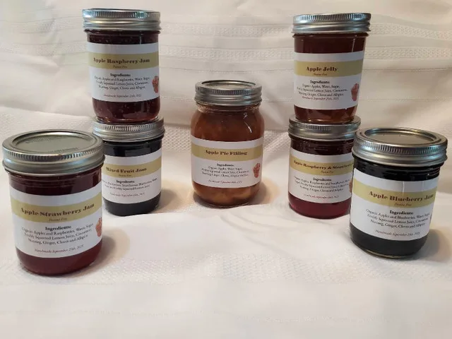 Apple Raspberry and Strawberry Jam image indicator(2)