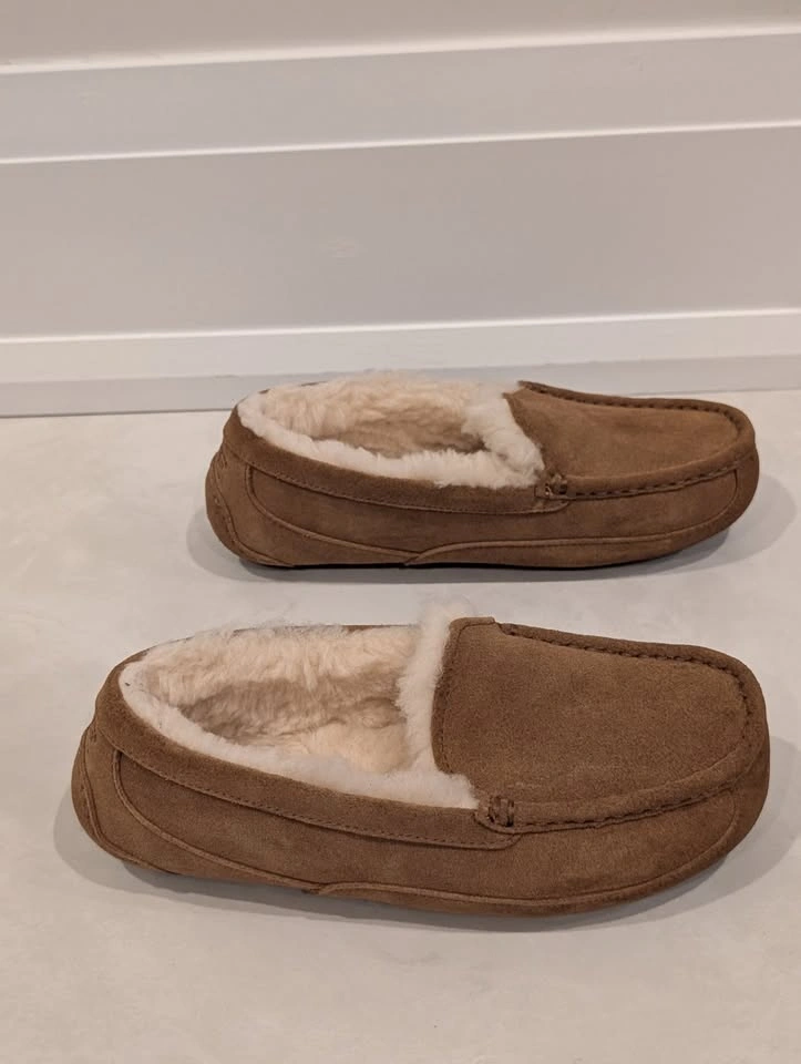 UGG Australia Kids Ascot Slipper Loafers Chestnut Brown Size 5 - photo 3