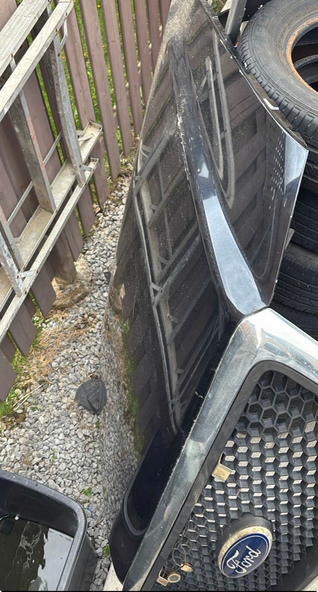 Ford f150 and a right side fender - photo 2