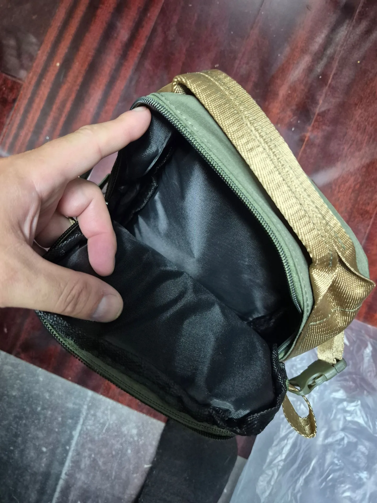 Bag over the shoulder - photo 4