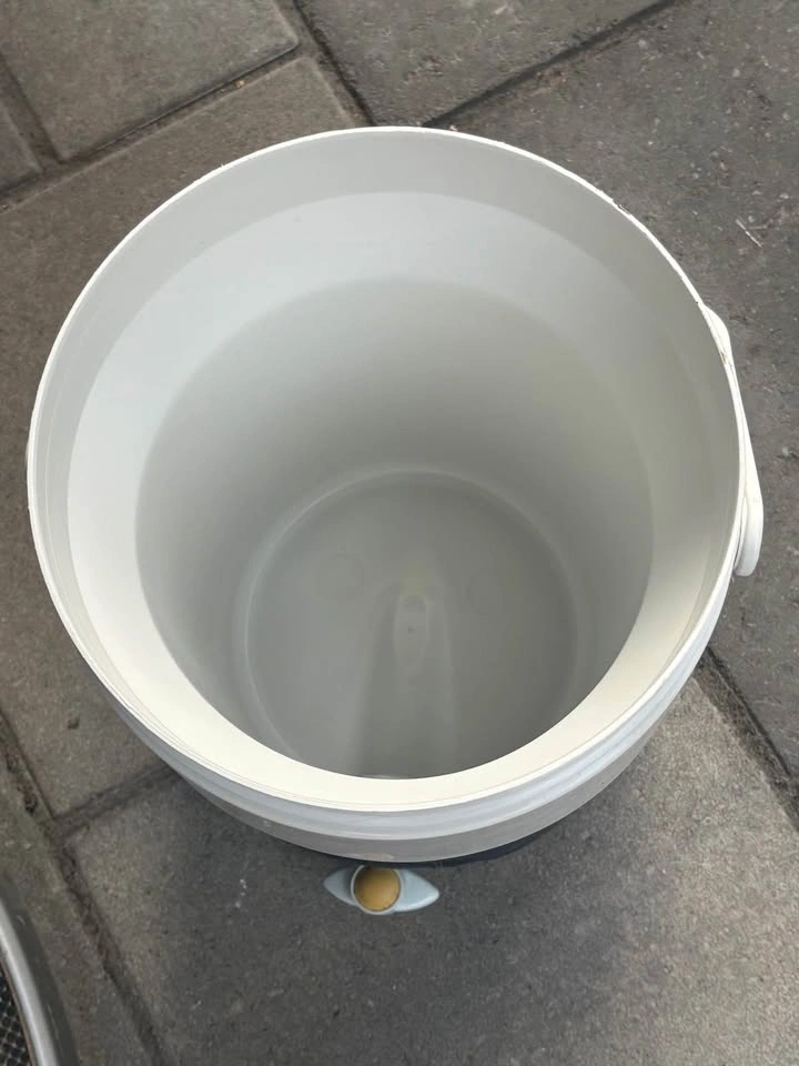 Coleman water jug. Camping. Parties - photo 3