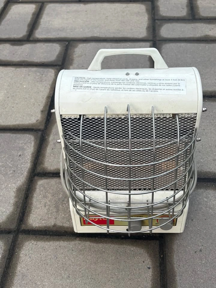 Dayton Electric Heater - photo 2